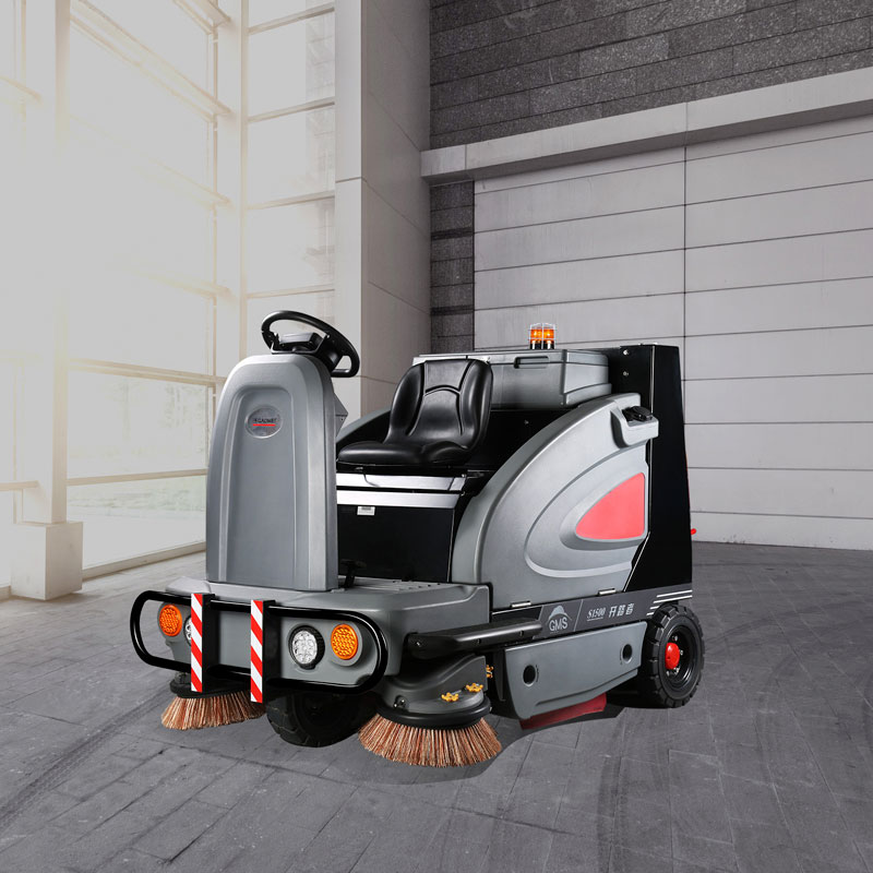 代替人工清掃地麵的清潔工具--掃地車