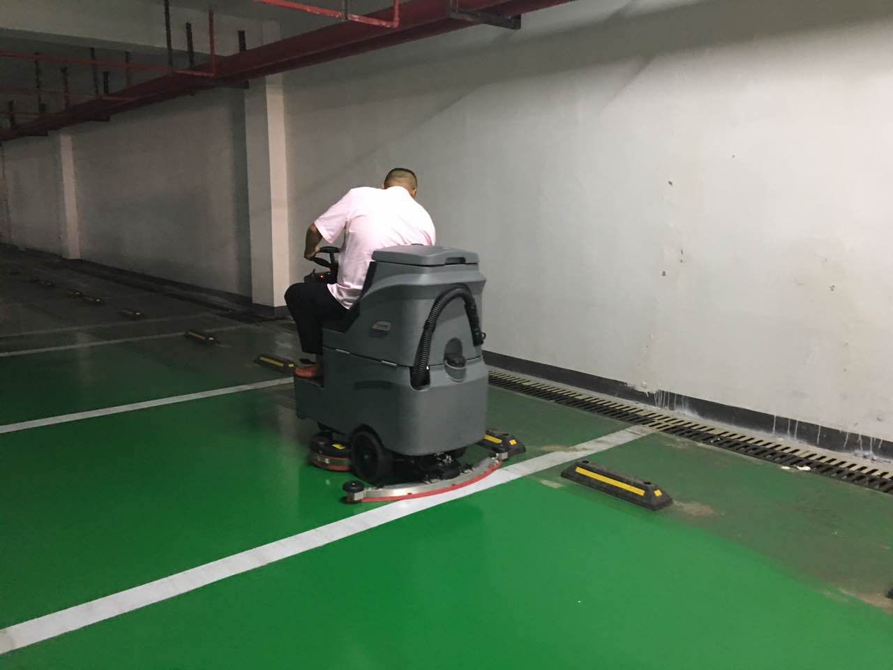 餘姚洗地車