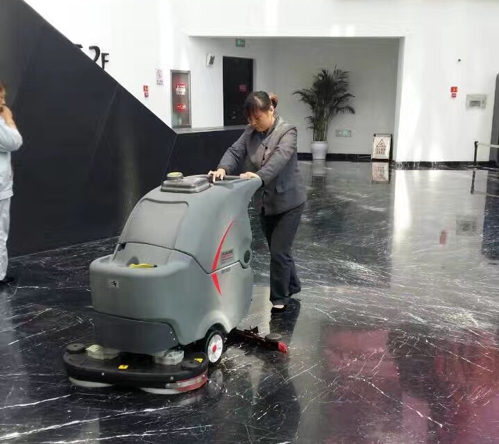 洗地機可以洗大理石地麵嗎