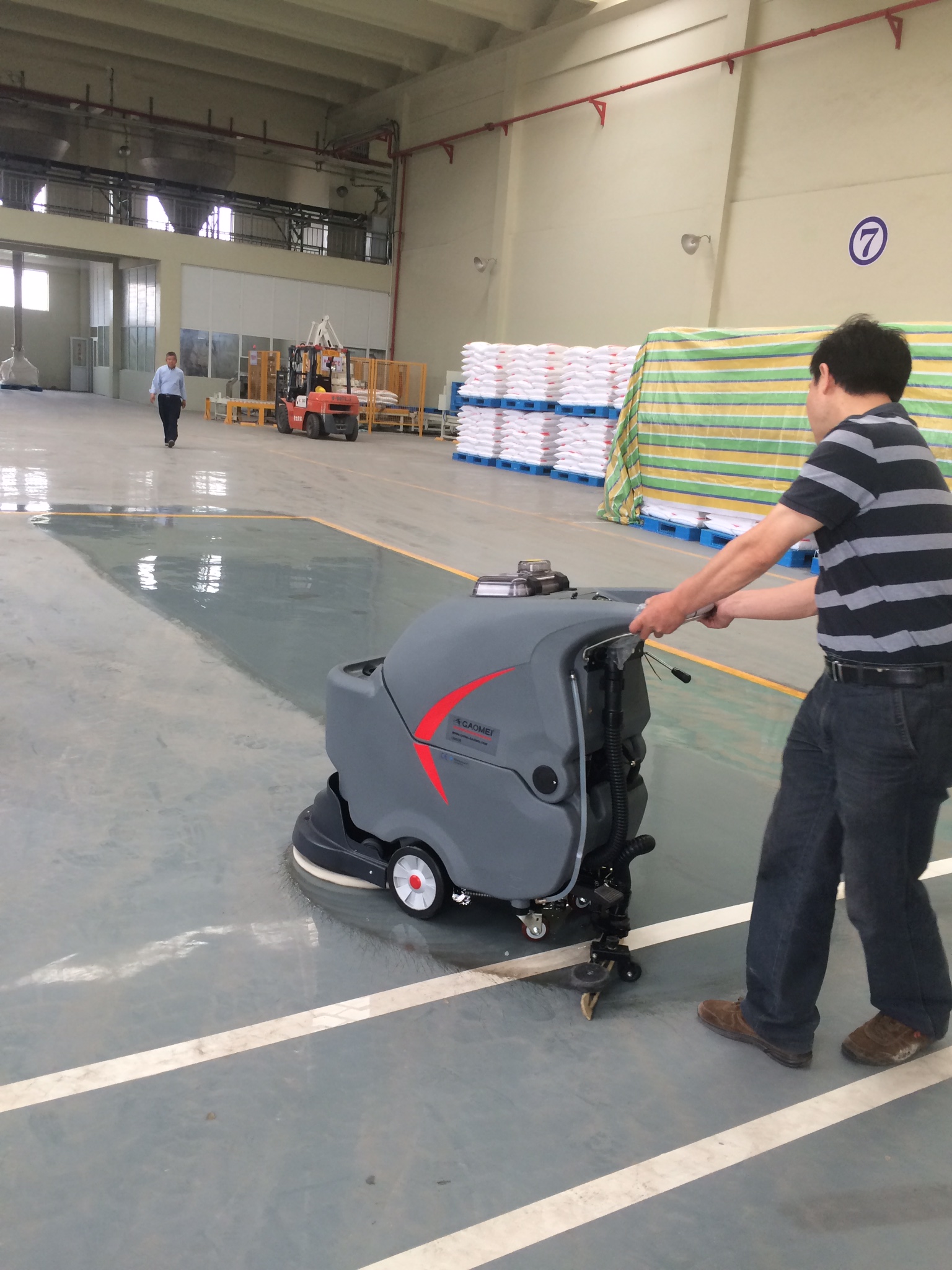 家用洗地機-什麽牌子的家用洗地機好?